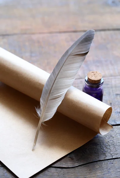 Scroll And Quill — Stock Photo, Image