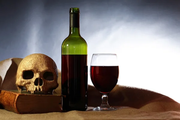 Lebka a víno — Stock fotografie