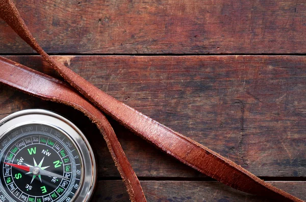 Compass On Wood — Stock Photo, Image