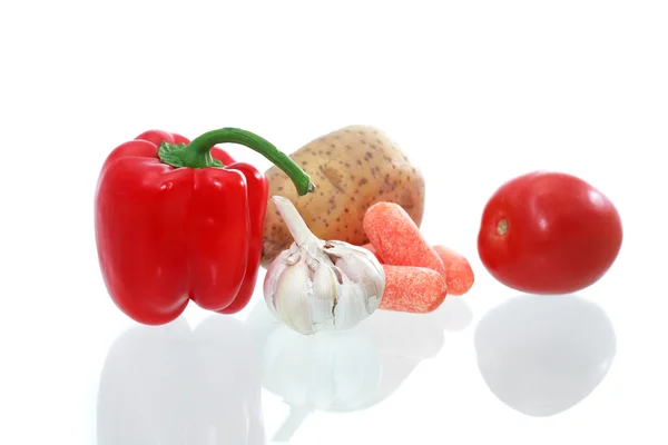 Verduras sobre blanco — Foto de Stock