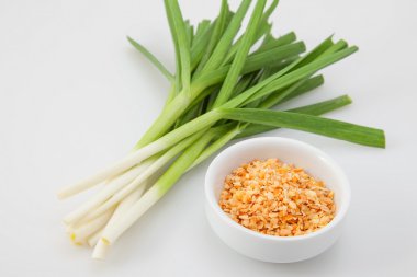 Genç yeşil sarımsak