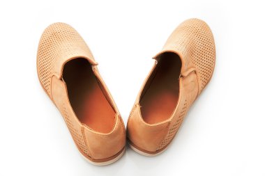 Beyaz arka plan üzerinde şık Ayakkabı