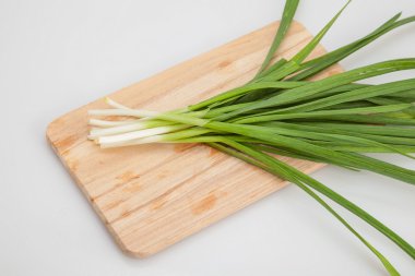 Genç yeşil sarımsak