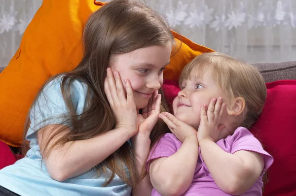 Dos hermanas. — Foto de Stock