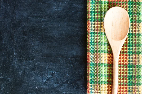 Cuillère et nappe en bois — Photo