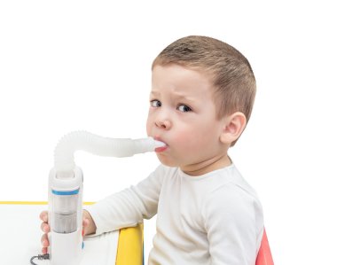 inhalasyon ultrasonik nebülizör kullanılmadan tedavi ile çocuk yapar