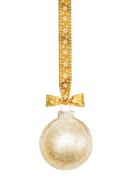 Esfera de Natal dourado com fita e arco — Fotografia de Stock