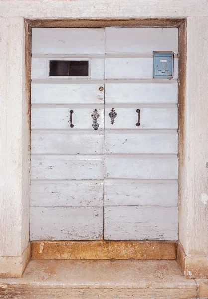 고 대 나무로 되는 문 — 스톡 사진