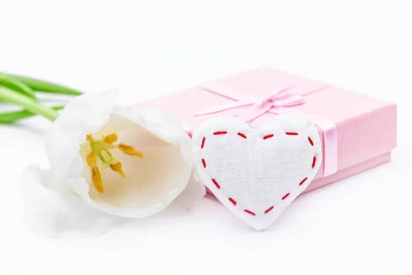 Flor Tulipán Fresca Corazón Tela Regalo San Valentín Concepto Amor —  Fotos de Stock