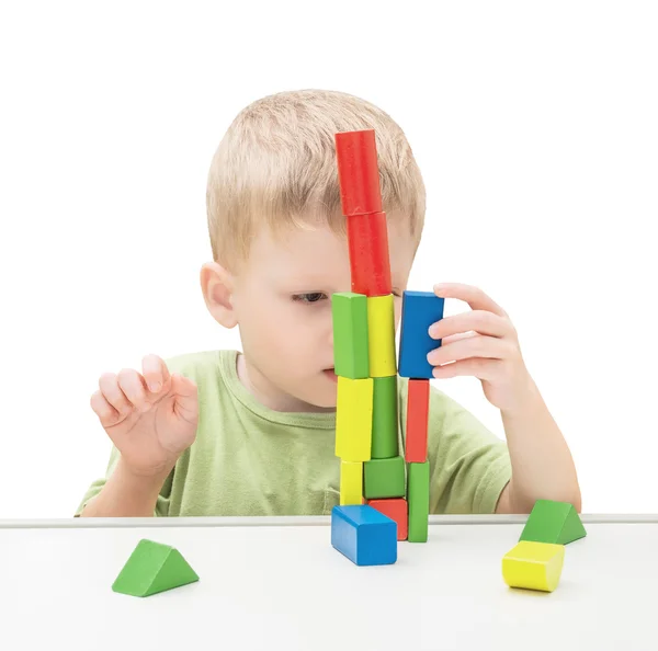 Дитячі іграшкові блоки. ізольований білий фон . — стокове фото