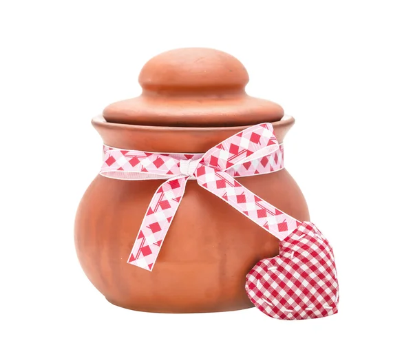 Clay pot and red heart isolated on the white — Stock Photo, Image
