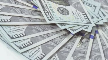 Arka plan dönen notlar birçok 100 ABD Doları banka