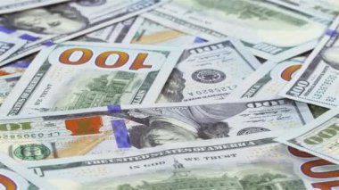 İş geçmişi dönen notlar birçok 100 ABD Doları banka