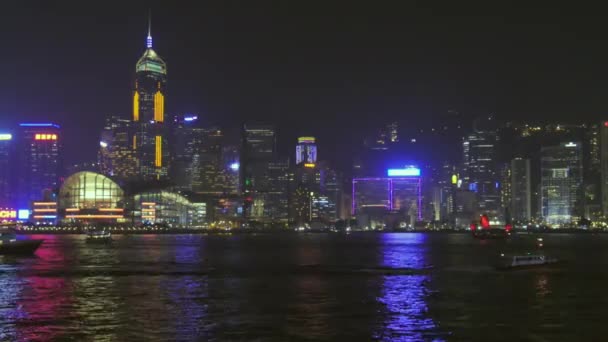 Night illumination of Hong Kong Victoria harbor time lapse video — Stock Video