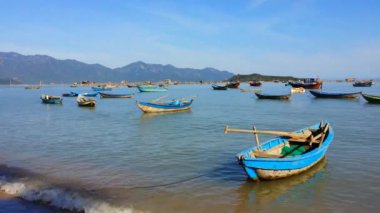 Vietnam'a, balıkçı tekneleri seyahat