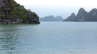 Halong Körfezi Vietnam