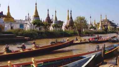 insanlar ünlü Birmanya sitede