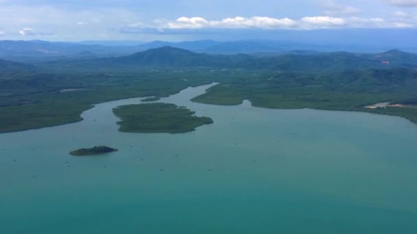 Vista panorámica aérea de la costa — Vídeos de Stock