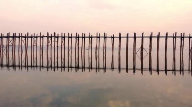 Mandalay Bridge'de U olmak