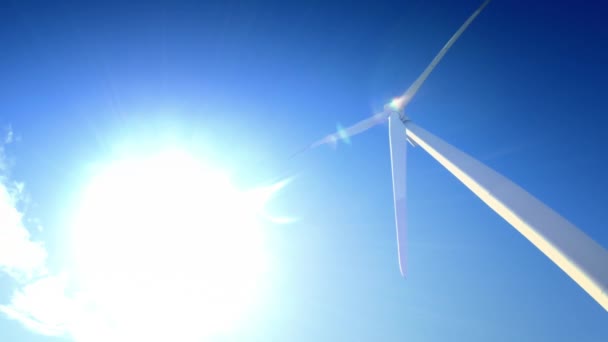 Wind turbine spinning — Stockvideo