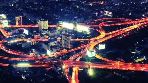 Snelweg verkeerslichten bij nacht in Bangkok — Stockvideo