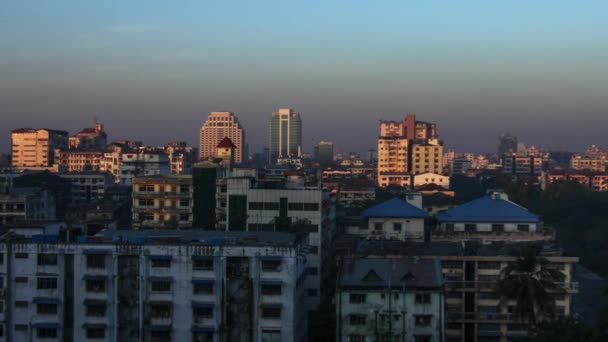 Myanmar al amanecer con sombras en movimiento — Vídeos de Stock