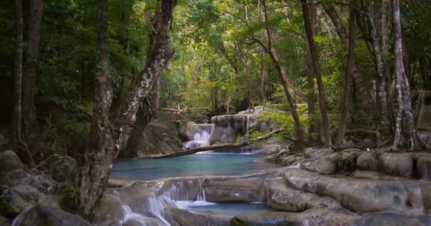 cascades de rivières et cascades .