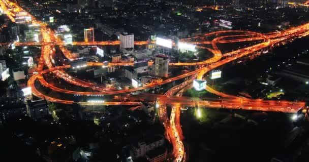 Scenic panoramic view of beautiful highway traffic lights at night in Bangkok — Stock Video