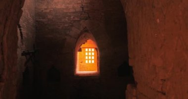 Antik Budist tapınağı kalıntıları.