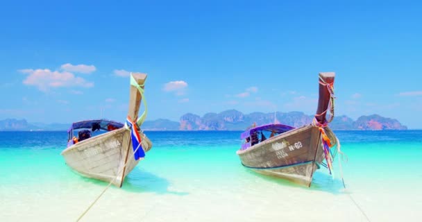 Тайська longtail традиційні човни — стокове відео