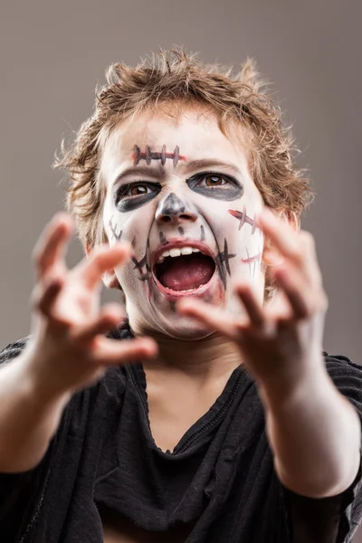 Schreeuwen lopen dood zombie kind jongen — Stockfoto