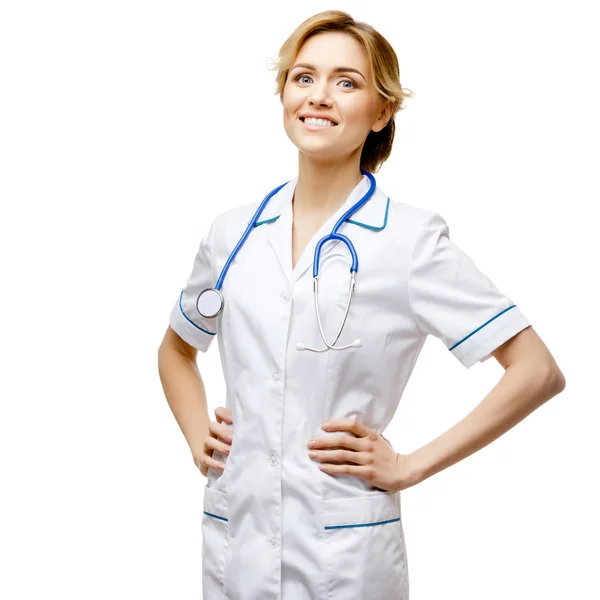 Ärztin steht auf weißem Hintergrund — Stockfoto