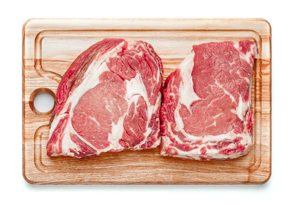 Råa ekologiska shin av nötkött — Stockfoto