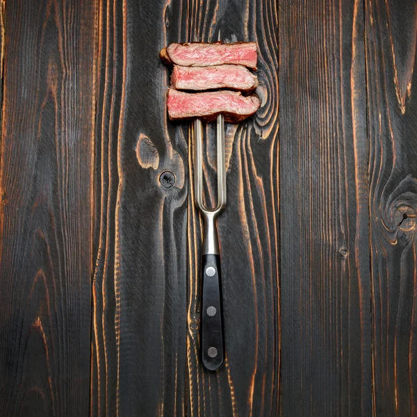 Lombo orgânico assado de carne de bovino — Fotografia de Stock