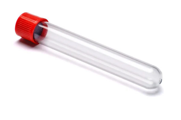 Reagenzglas mit rotem Stecker isoliert auf weißem Hintergrund mit Clipping-Pfad — Stockfoto