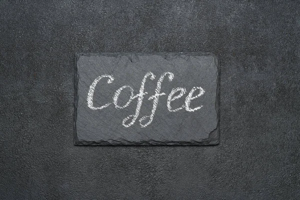 Koffie handgeschreven opschrift teken op krijtbord — Stockfoto