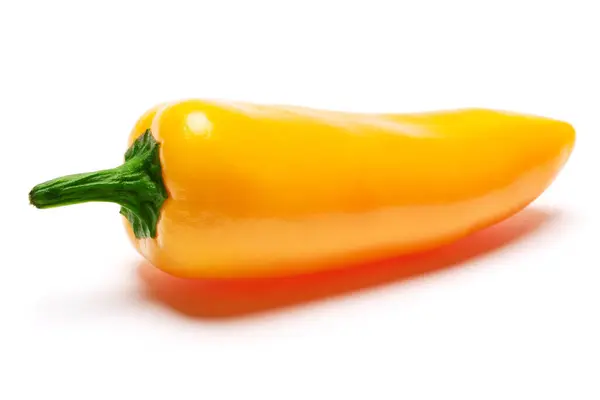 Τσίλι ή γλυκιά πιπεριά απομονωμένη σε λευκό φόντο — Φωτογραφία Αρχείου