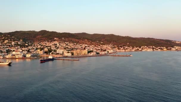 Aerial view of Spetses old town and marina or seaport, Greece - drone videography — Stock Video