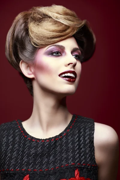 Beauty styled closeup portrait of a young woman — Stock Photo, Image