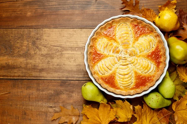 Hermosa tarta de pera orgánica fresca —  Fotos de Stock