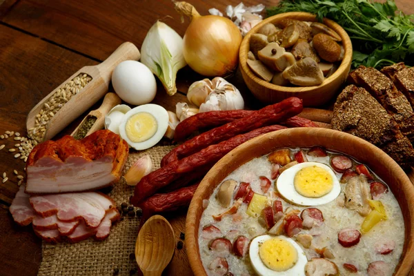 Sopa de Páscoa tradicional polonês Zurek — Fotografia de Stock