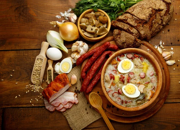 Sopa de Páscoa tradicional polonês Zurek — Fotografia de Stock