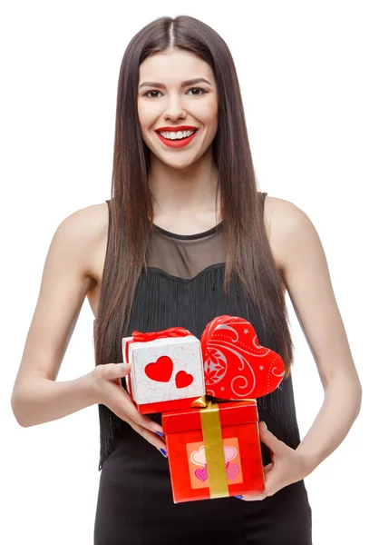 Donna attraente con confezione regalo — Foto Stock