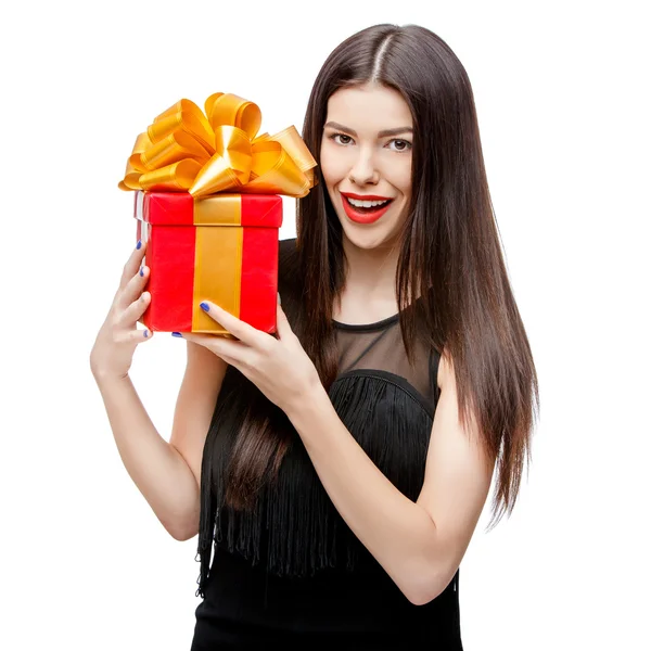 Donna attraente con confezione regalo — Foto Stock