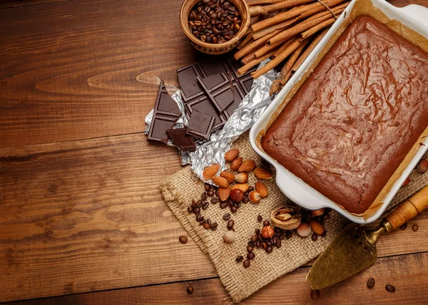 Chocolate cake on a baking sheet — Stock Photo, Image