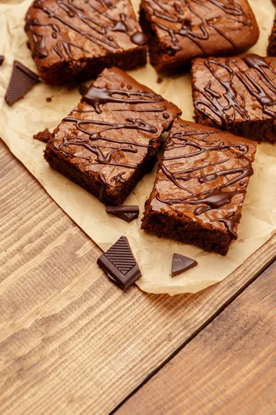 Torta al cioccolato su una teglia — Foto Stock