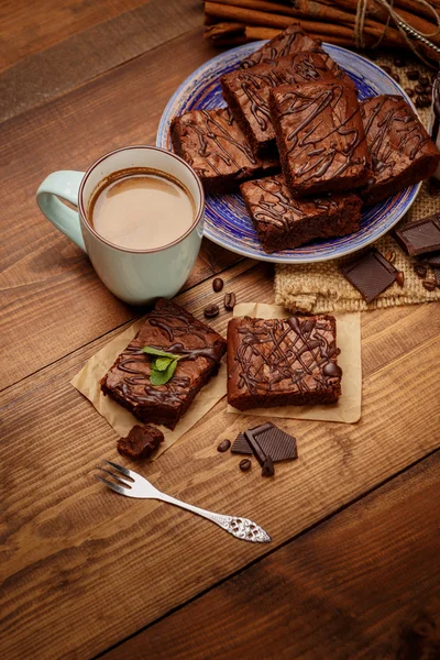 Plate with delicious chocolate brownies — Stock Photo, Image