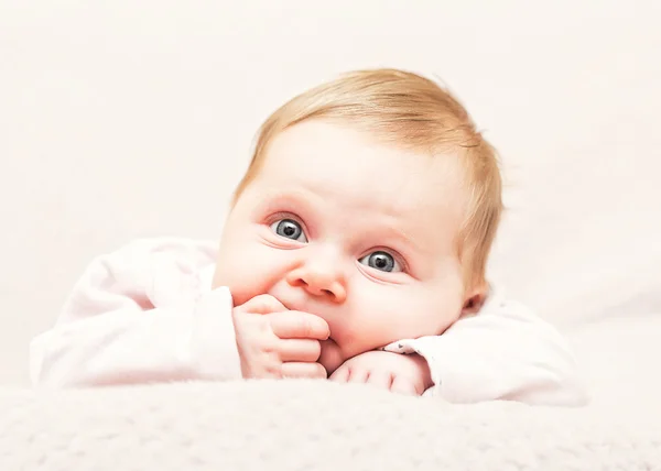 Mignon portrait de bébé — Photo