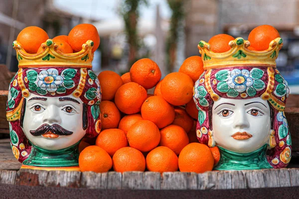 Cabezas Tradicionales Cerámica Siciliana Con Naranjas — Foto de Stock