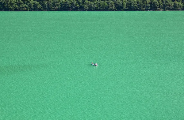 Kajak på sjön — Stockfoto